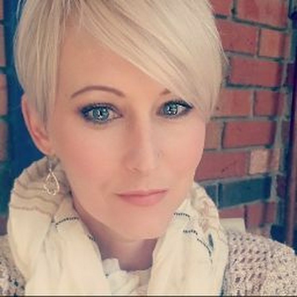 Meet your Posher, Liza